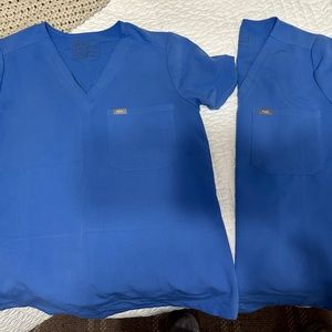 2, size L, ceil blue, FIGS one pocket scrub top